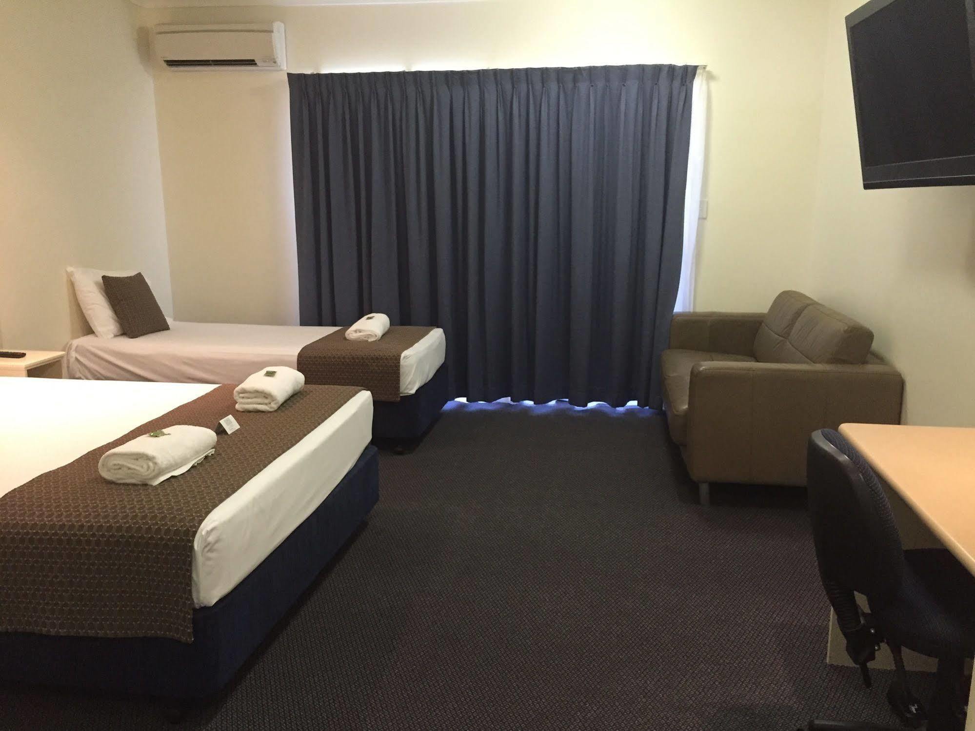 Bluewater Harbour Motel Bowen Eksteriør billede