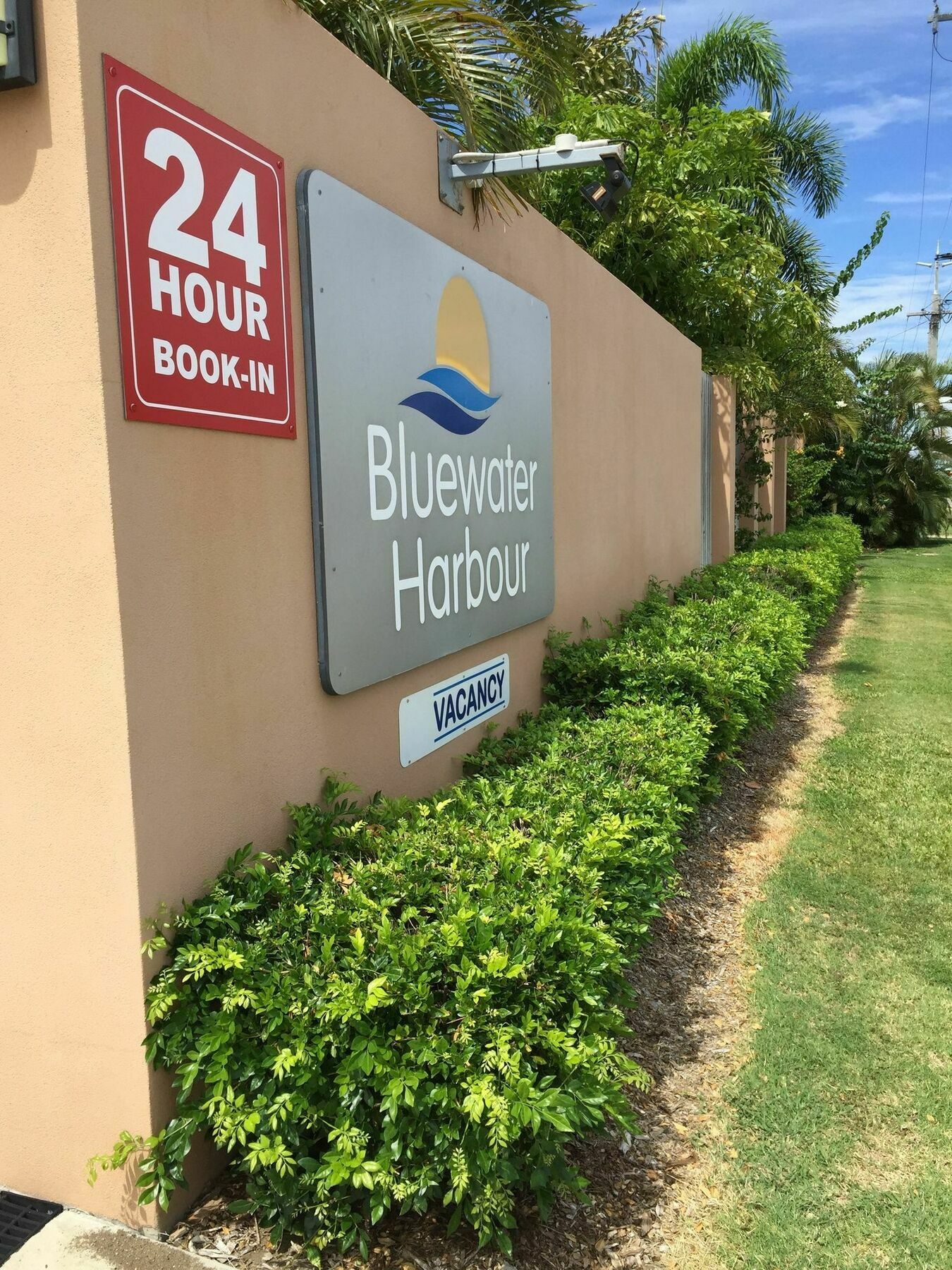 Bluewater Harbour Motel Bowen Eksteriør billede